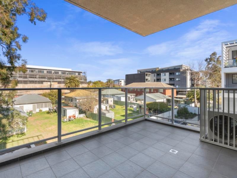 205/11-13 Junia Avenue, Toongabbie NSW 2146